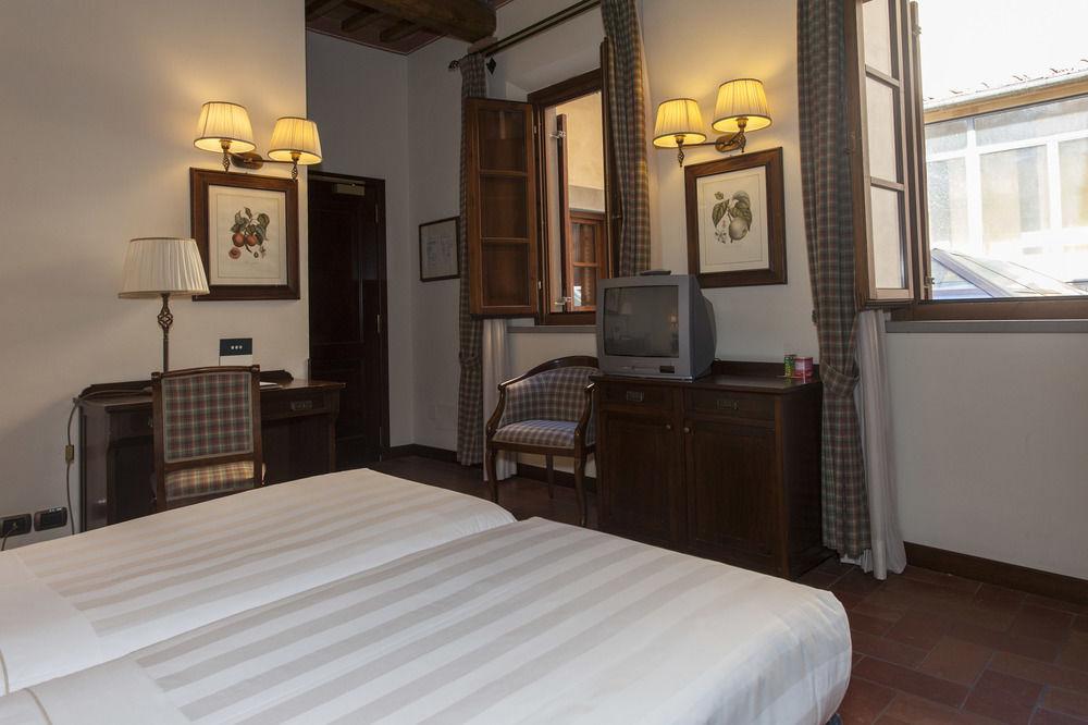 Unahotels Palazzo Mannaioni Toscana Montaione Exterior foto